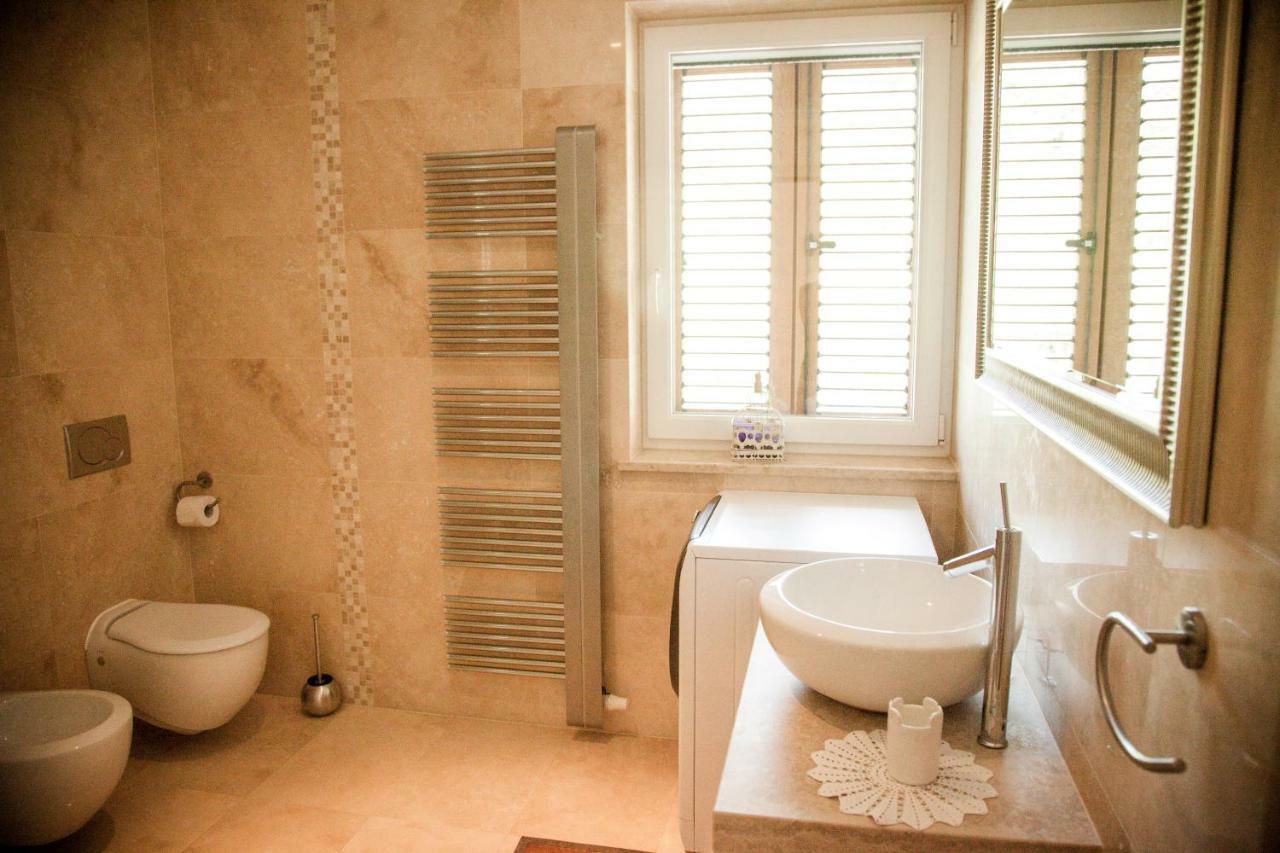 Apartment In Villa, Near Piran سترونجان المظهر الخارجي الصورة